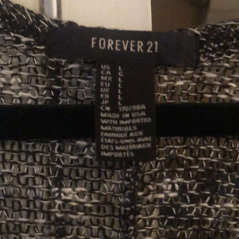 Sweater - Picture 2 of 2